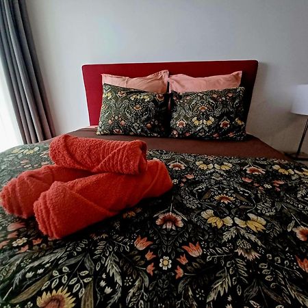 Logement Cosy Avec Piscine Et Vue Tahiti Punaauia Ngoại thất bức ảnh
